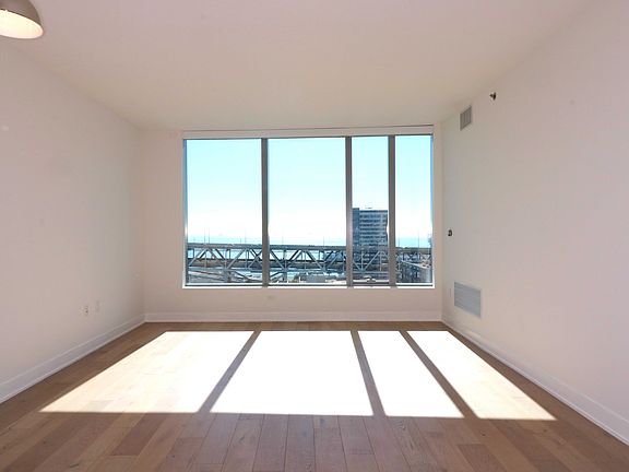 5th image of 338 Main St #19D