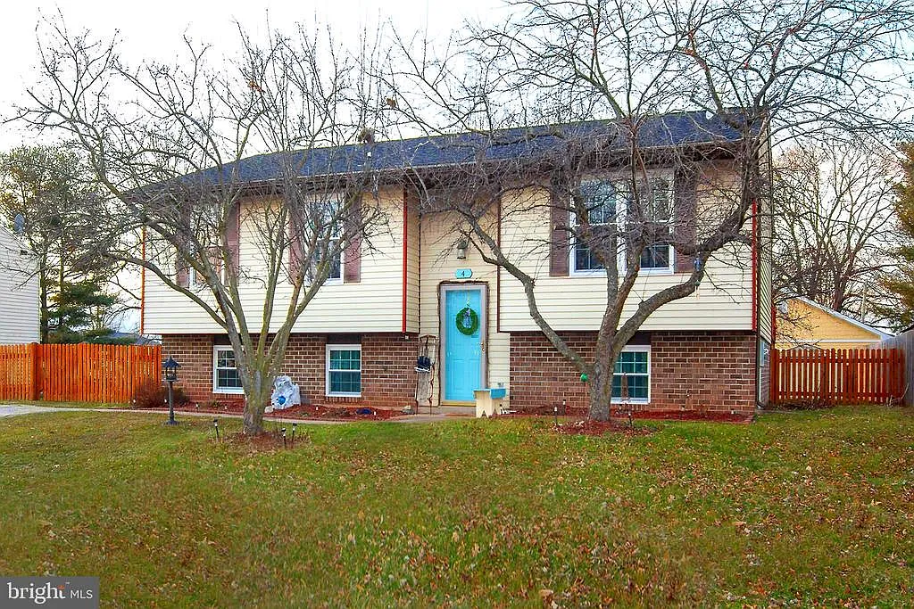 4 Windy Hills Dr photo 1