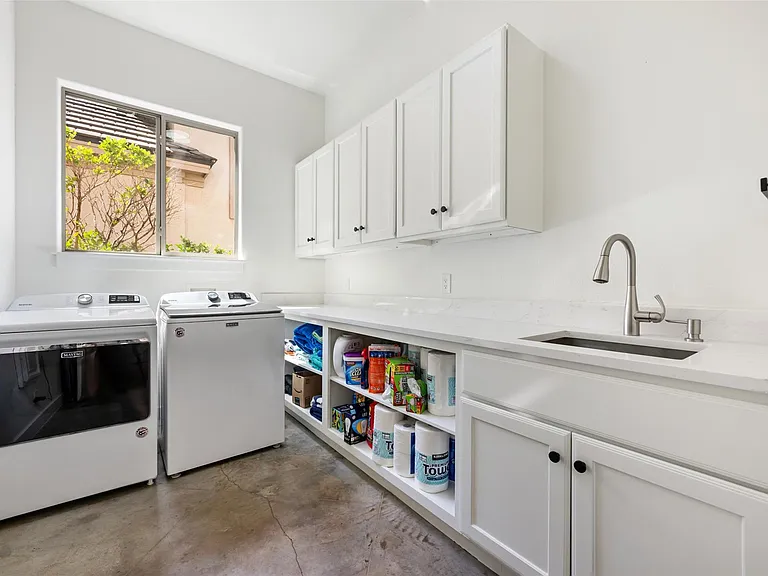 64 Tiburon Dr — Photo 31