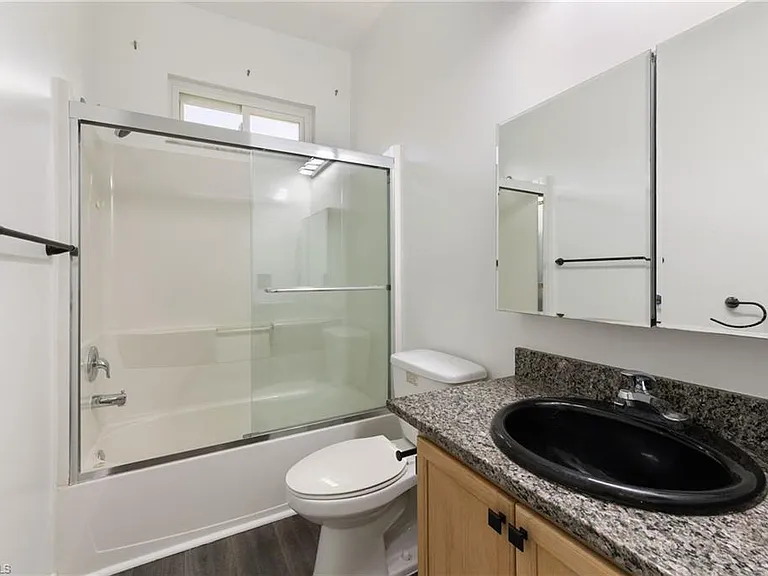 223 Stanhope Cir — Photo 24