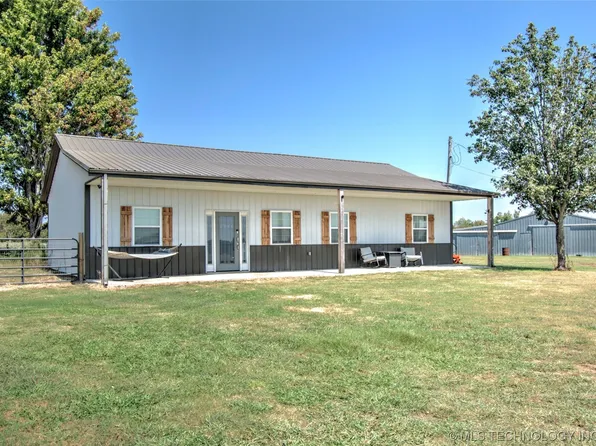 704 E 133rd St S, Warner, OK 74469
