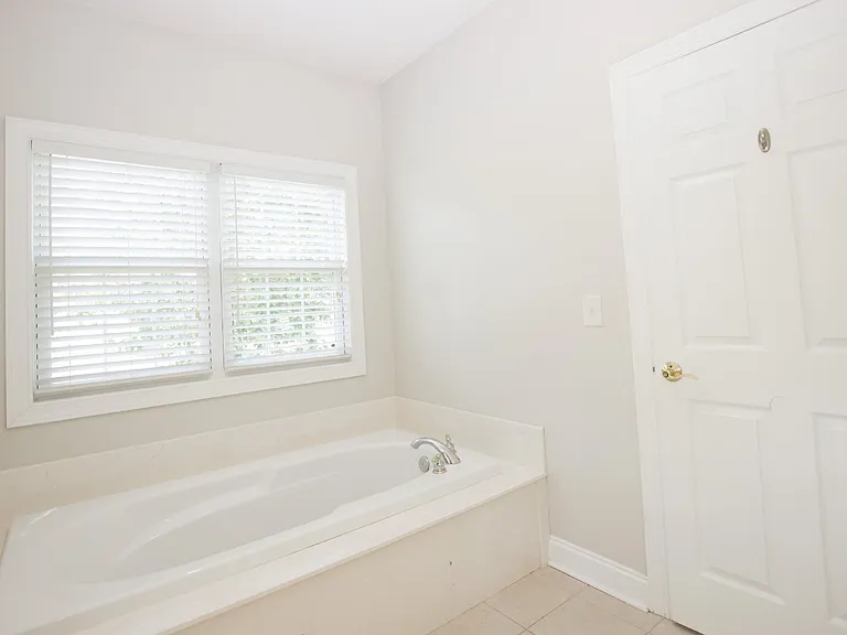 108 Fawnwood Dr — Photo 35