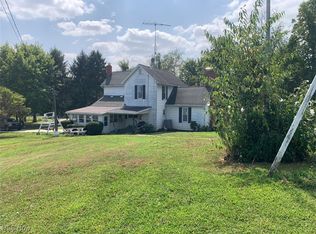 2260 Paris Ave SE, Paris, OH 44669