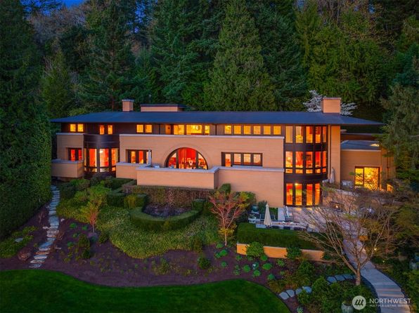 415 Shoreland Drive SE, Bellevue, WA 98004
