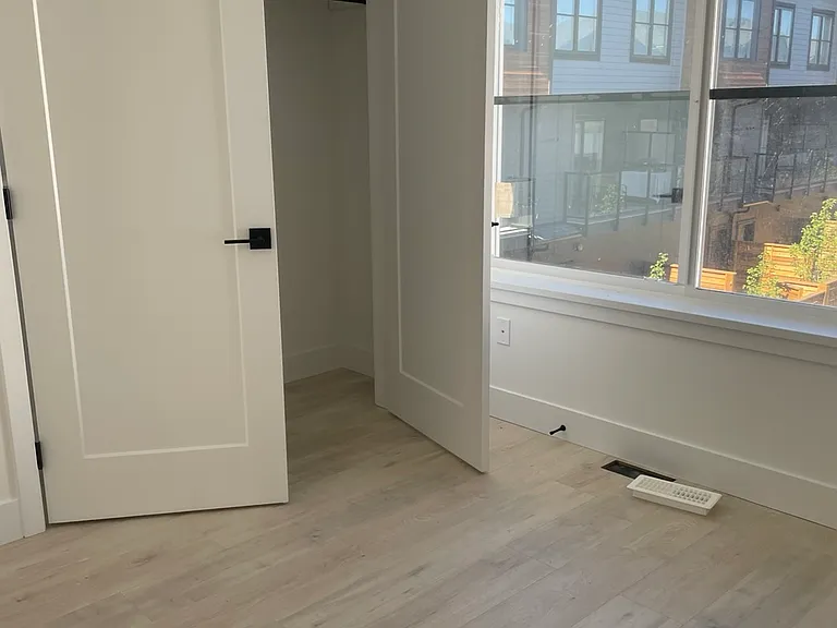 7895 162nd St #14 — Photo 10