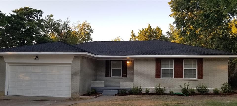 1st image of 421 Woodacre Dr