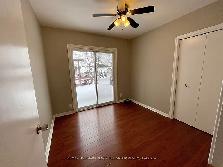 1043 Penetanguishene Rd #UPPER — Photo 8