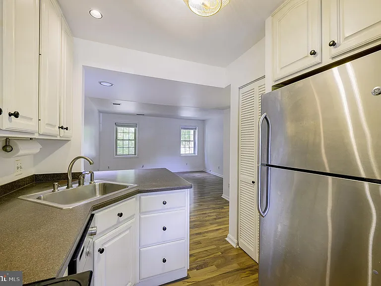 1403 E Abingdon Dr #2 — Photo 13