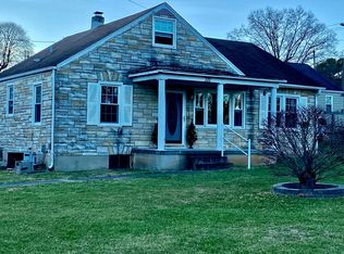 3111 Jae Valley Rd, Roanoke, VA 24014