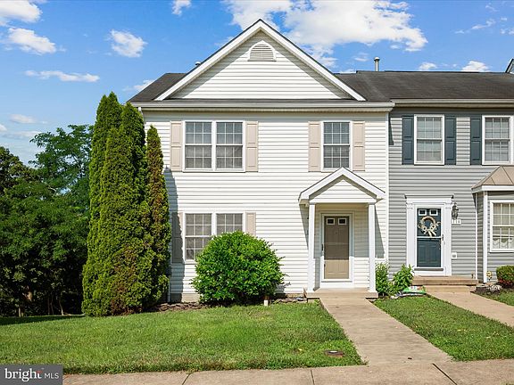 4th image of 120 Seabreeze Ln