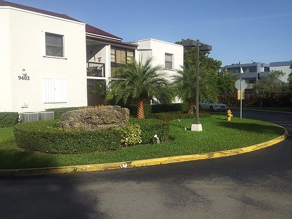 2nd image of 9403 Fontainebleau Blvd APT 209