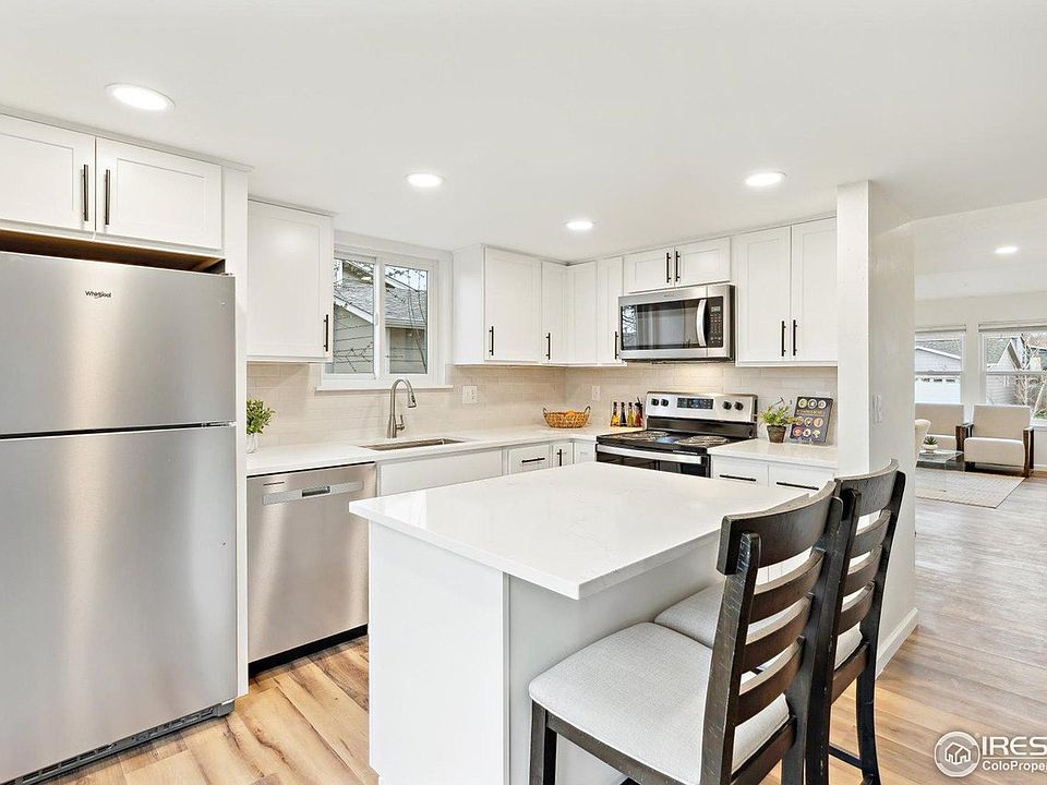1st image of 11833 W Marlowe Pl