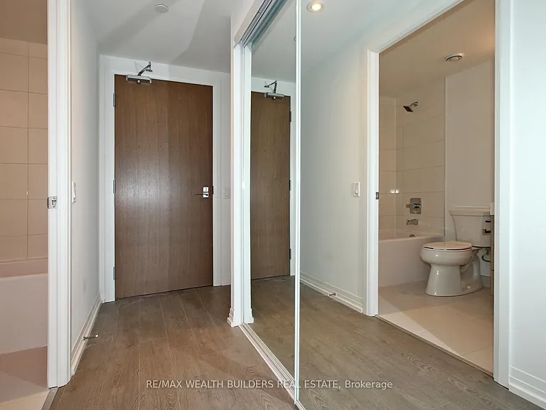 251 Jarvis St E #2107 — Photo 3