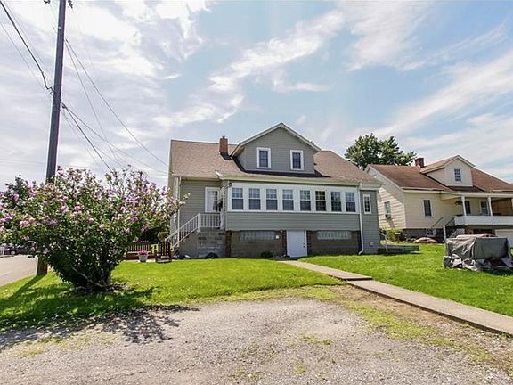 Exterior / Off-Street Parking / Backyard