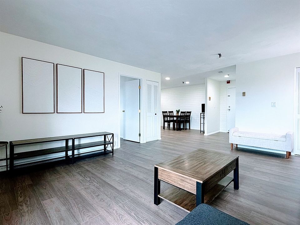 1st image of 115 W Squantum St APT 816