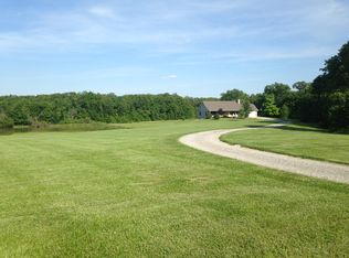 18990 N Locust Grove Rd, Sturgeon, MO 65284