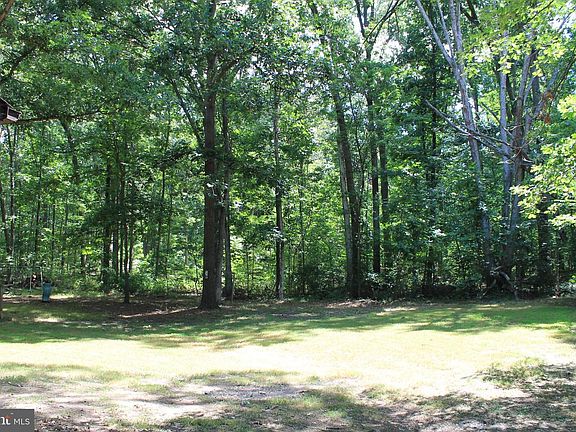 4th image of 365 Hillcrest Rd