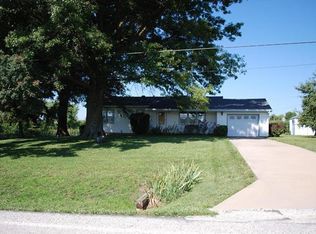 32739 167th St, Leavenworth, KS 66048