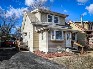 216 12th St, Wood River, IL