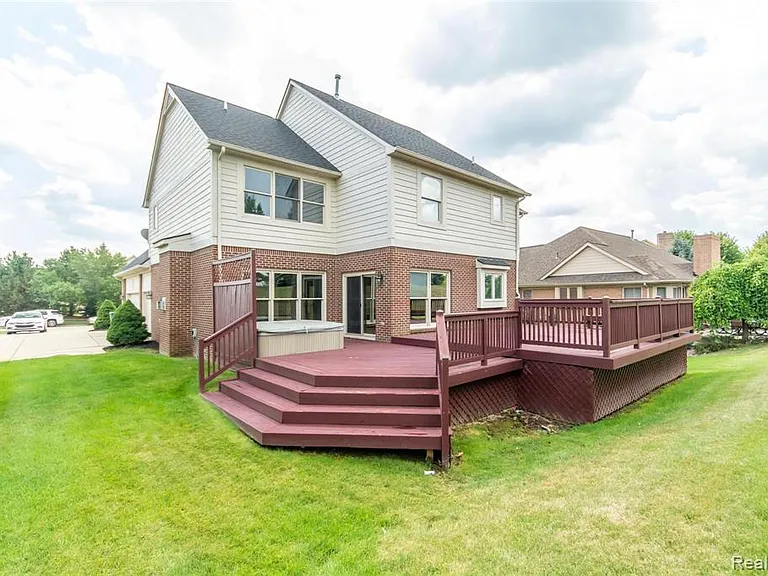 51334 W Hills Dr — Photo 3