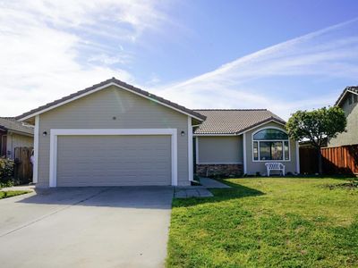 761 Calais Dr, Hollister, CA, 95023