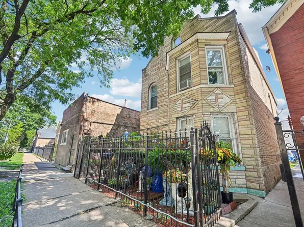 2725 S Sawyer Ave, Chicago, IL 60623