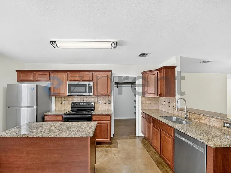 1012 Triple Crown Dr — Photo 7