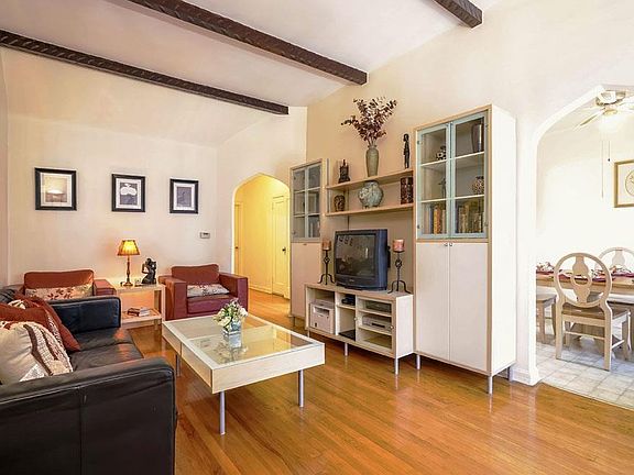 4th image of 11557 205th St