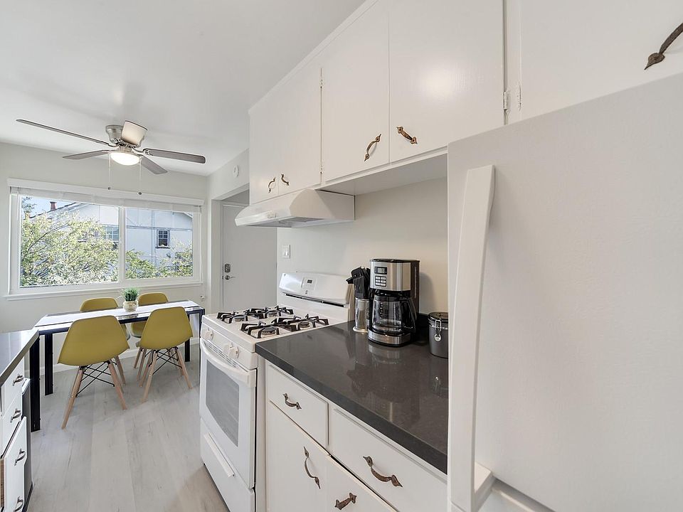 1st image of 1151 Davis St APT 3