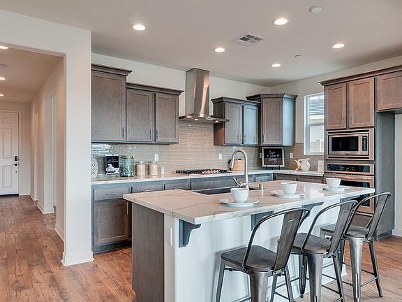3rd image of 24179 Blackberry St