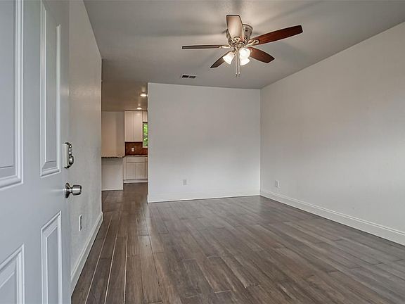 4th image of 1007 Oriole Blvd