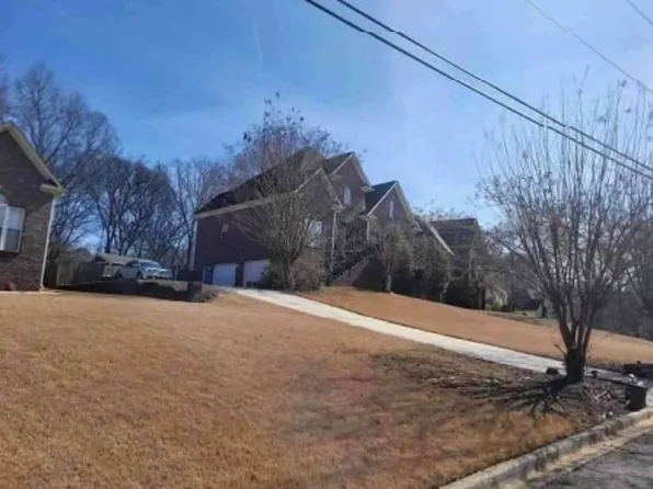 7617 Azalea Cir, Trussville, AL 35173