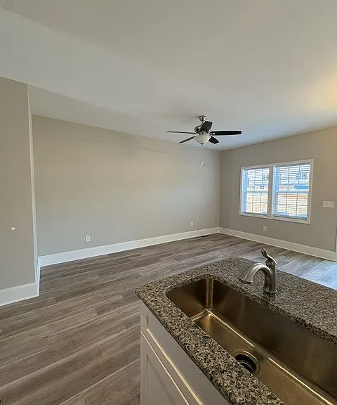 257 E Salisbury St #4 — Photo 2