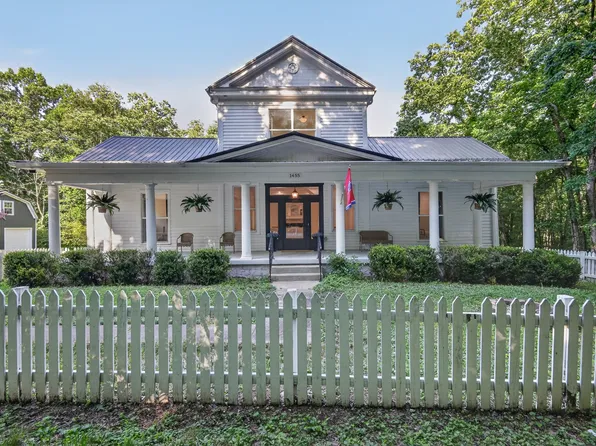 1455 Mapleash Ave, Columbia, TN 38401