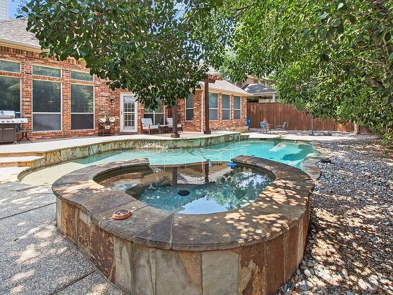 3705 Glenshannon Ln — Photo 25