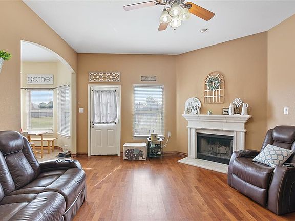 5th image of 434 Cimarron Meadows Dr