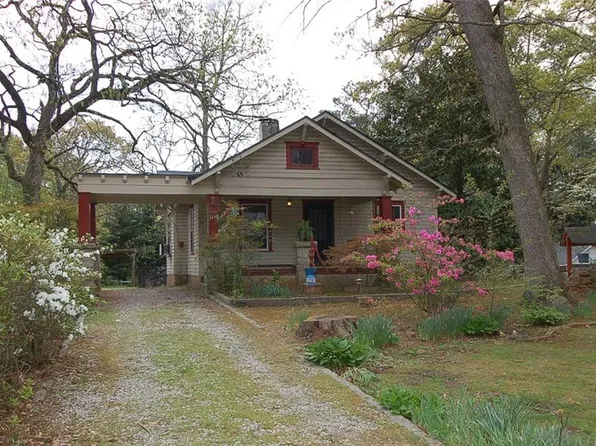 1130 Ridge Ave, Stone Mountain, GA 30083