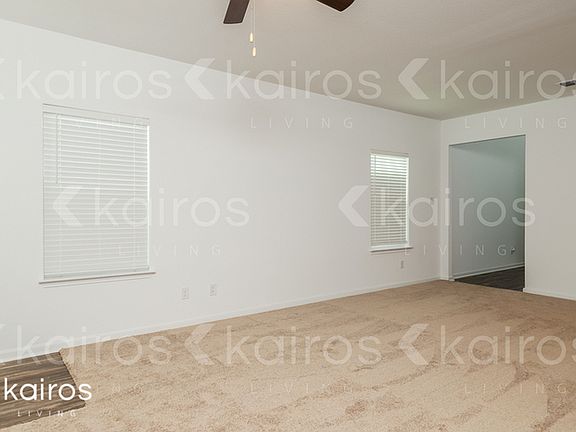 2nd image of 942 Shady Brook