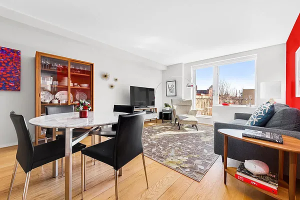 Rented by Compass | media 7