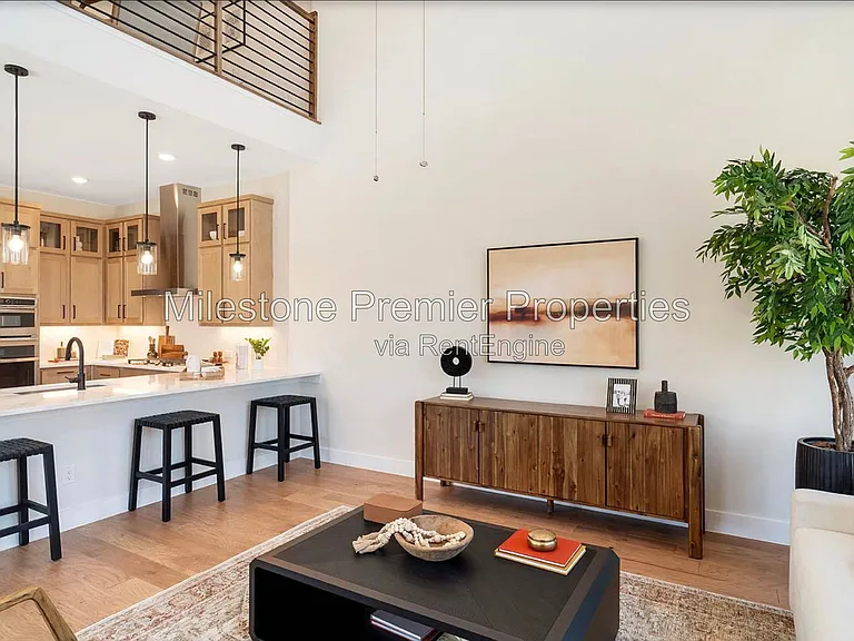 7251 Van Tuyl Pkwy — Photo 5