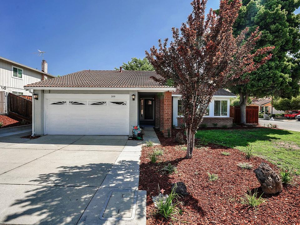 1st image of 2090 Pleasant Crest Ct