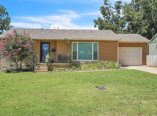 1110 N Maple Ave, Sand Springs, OK 74063