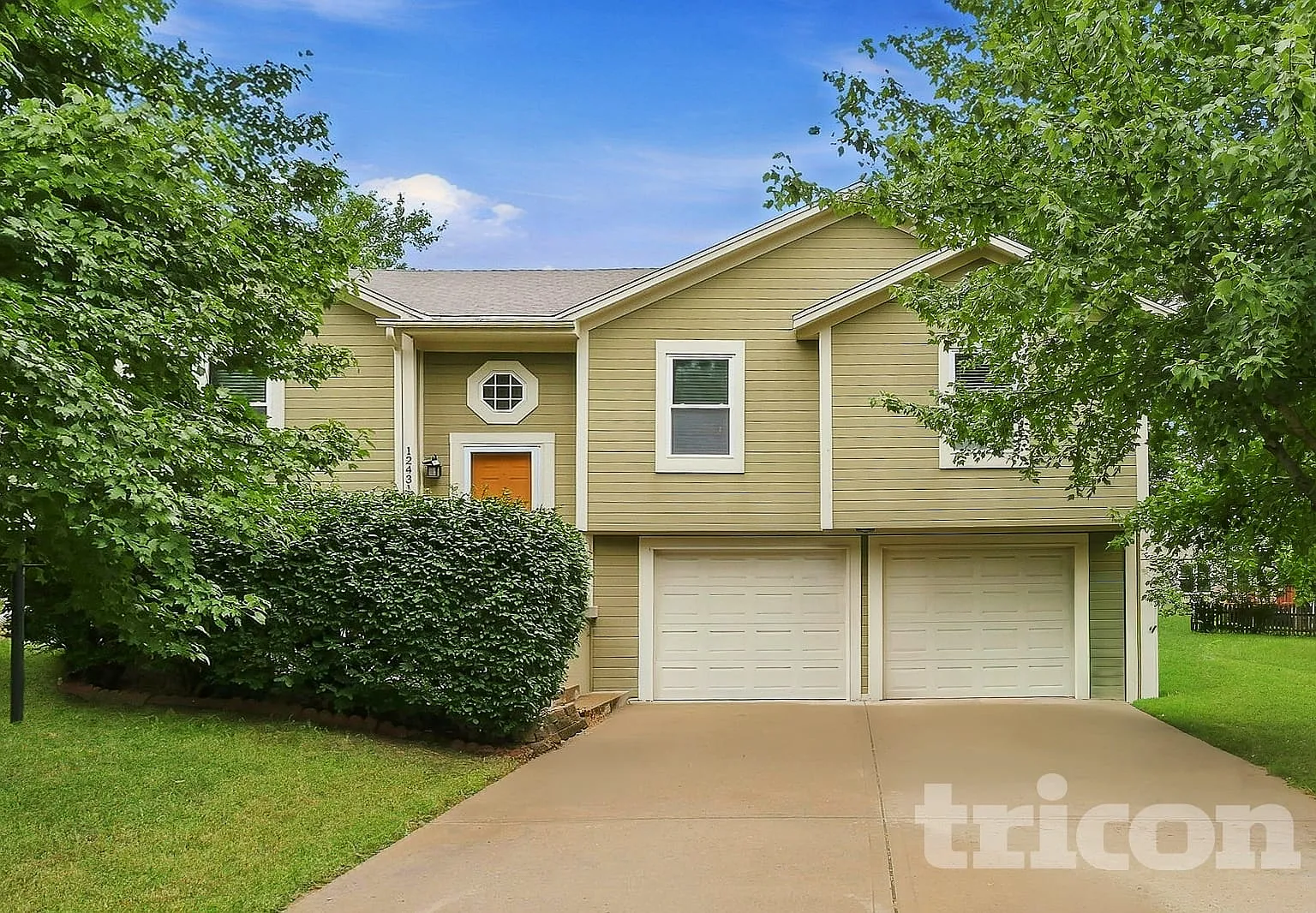 12431 S Parker Terrace Olathe KS — Photo 1