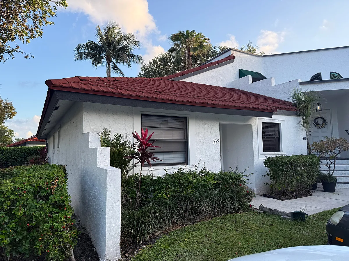 Building Photo - 539 NW 36th Ave #539