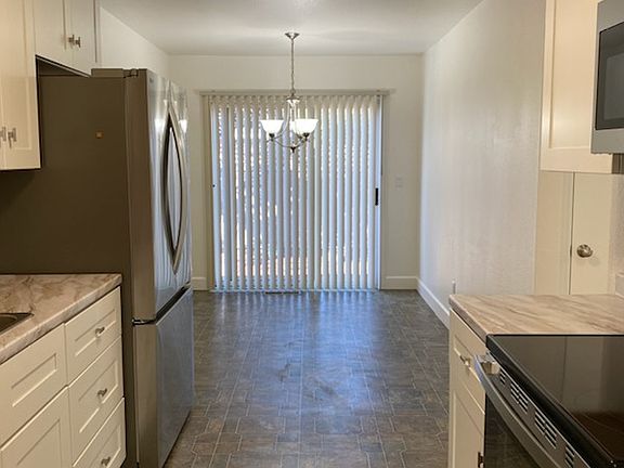 3rd image of 578 Mariano Dr