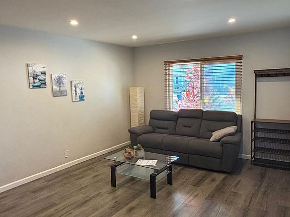 3rd image of 18029 Bullock St