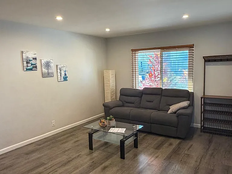 18029 Bullock St — Photo 3