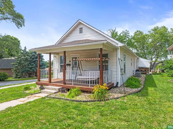 13130 N St, Omaha, NE 68137