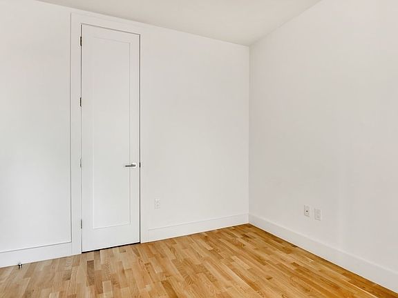 5th image of 58 Linden Blvd APT 1F