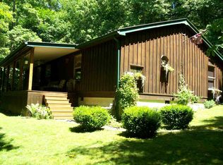 1484 Buffalo Creek Rd, Huntington, WV 25704